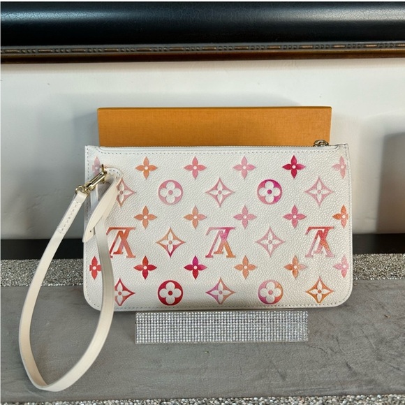 NWT Louis Vuitton Neverfull MM Sunrise Aquarelle SOLD OUT at Louis Vuitton - Picture 13 of 15